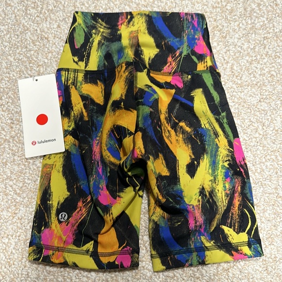 NWT Lululemon Wunder Train Contour Fit High-Rise Short 8" - Picture 6 of 9